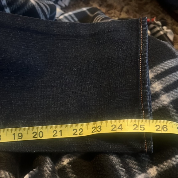 EUC American Eagle Outfitter’s denim jeans. Size 12. - Picture 8 of 8